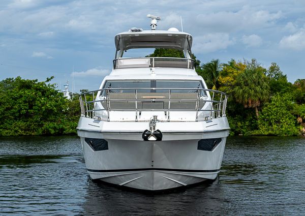 Azimut 66 image