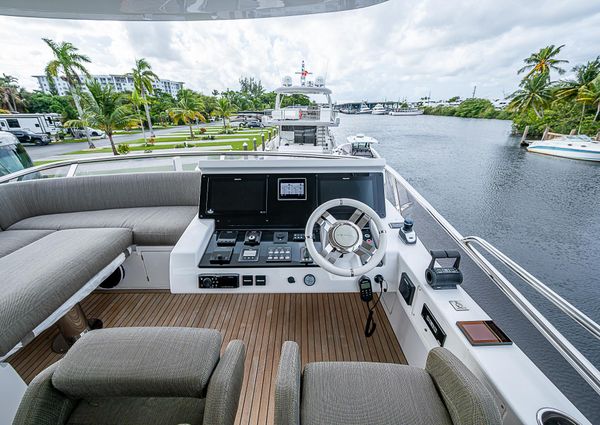 Azimut 66 image