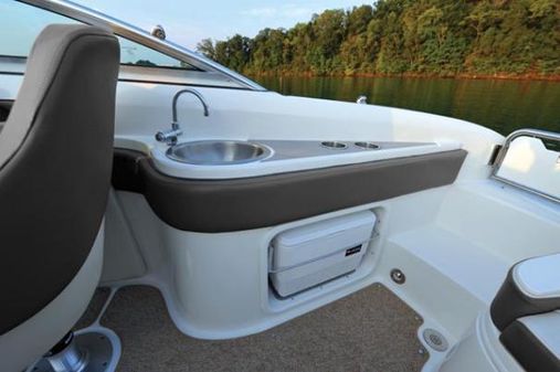 Sea-ray 240-SUNDECK image