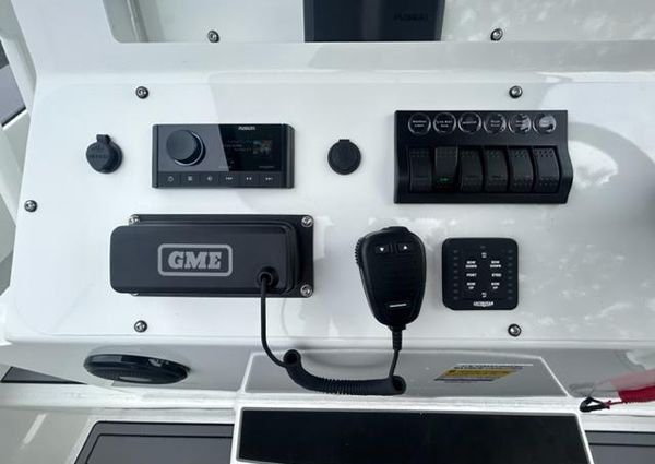 Extreme-boats 645-CENTER-CONSOLE-21FT image