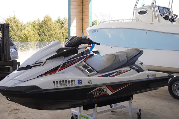 Yamaha-waverunner FX-SHO image