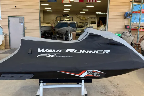 Yamaha-waverunner FX-SHO image