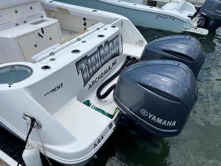 Robalo R300-CENTER-CONSOLE image