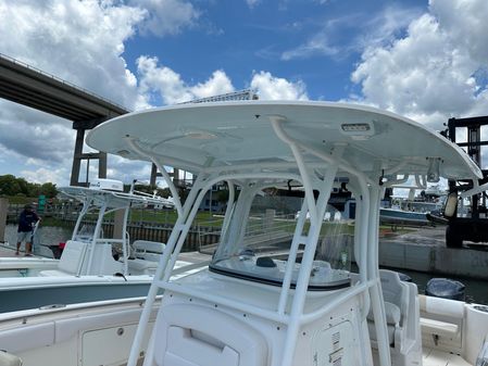 Robalo R300-CENTER-CONSOLE image