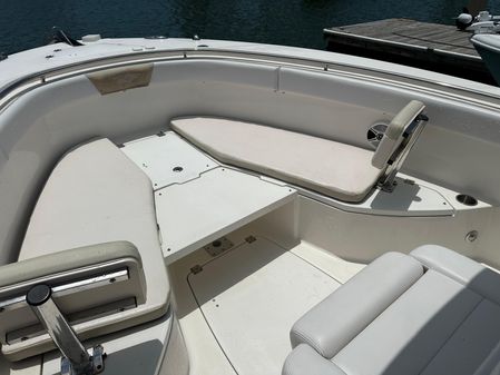 Robalo R300-CENTER-CONSOLE image