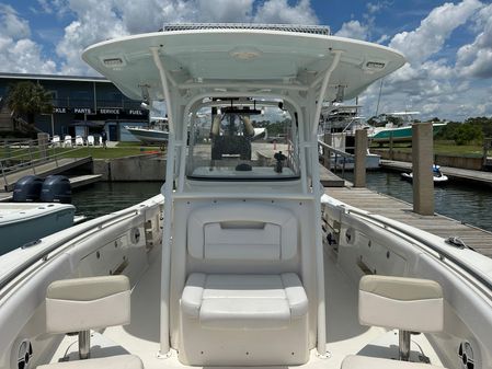 Robalo R300-CENTER-CONSOLE image