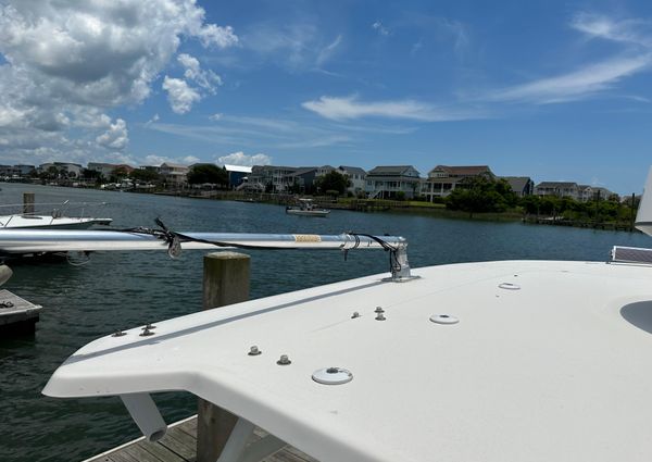 Robalo R300-CENTER-CONSOLE image