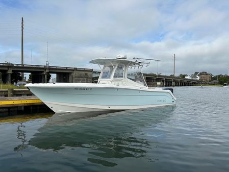 Robalo R300-CENTER-CONSOLE image