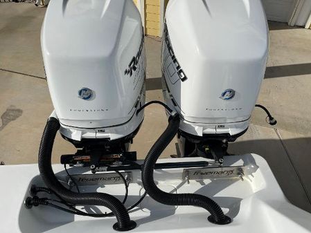 Freeman 42-LR image