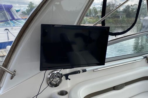 Rinker 280 Express Cruiser image