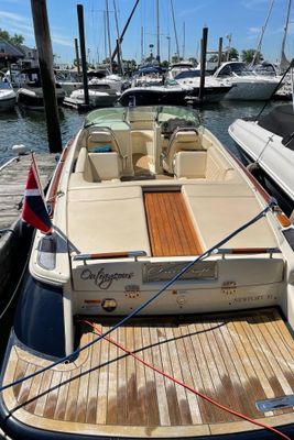 Chris-Craft Launch 25 - main image