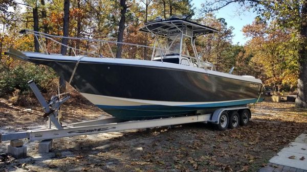 Century 30 Center Console