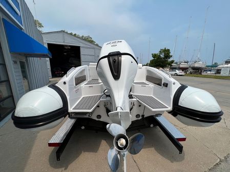 Walker Bay Revo 21 image