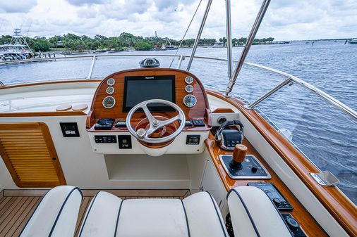 Hinckley Talaria 48 Flybridge image