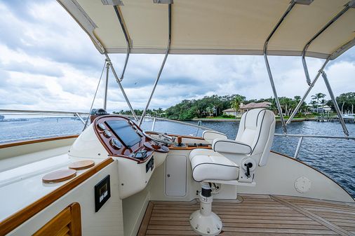 Hinckley Talaria 48 Flybridge image