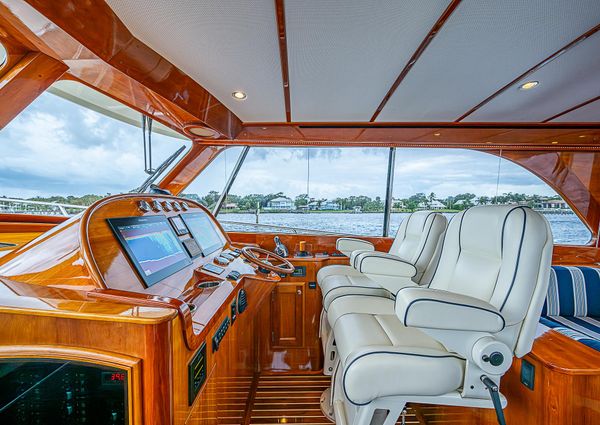 Hinckley Talaria 48 Flybridge image