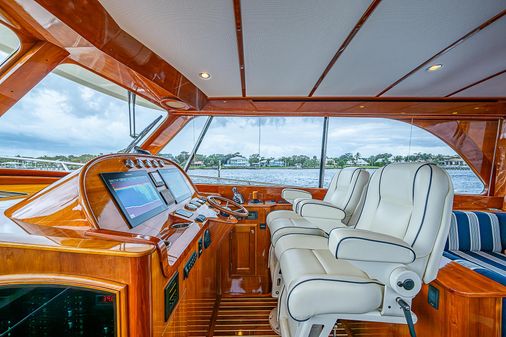 Hinckley Talaria 48 Flybridge image