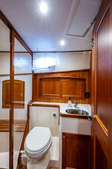 Hinckley Talaria 48 Flybridge image