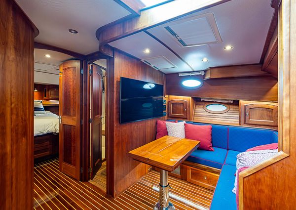 Hinckley Talaria 48 Flybridge image