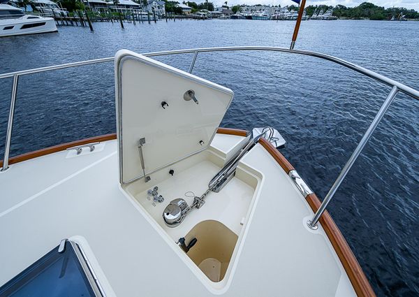 Hinckley Talaria 48 Flybridge image