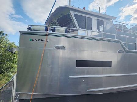 Brix Marine 4216-DCT Semi-Displacement Catamaran image