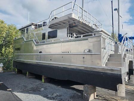 Brix Marine 4216-DCT Semi-Displacement Catamaran image