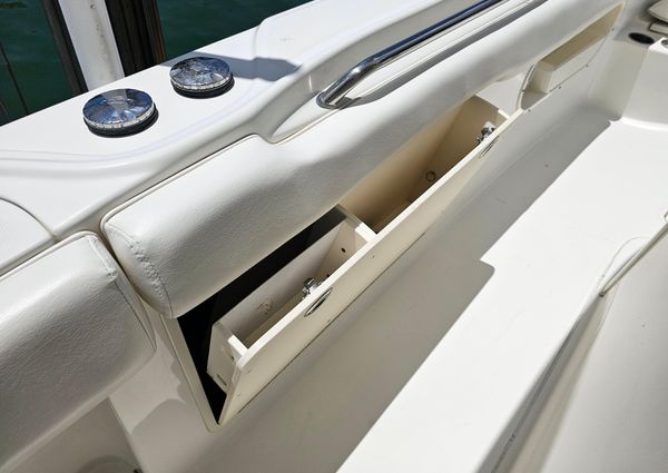 Boston-whaler 320-OUTRAGE image