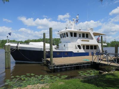 2004 Real Ships<span>Expedition Yacht</span>