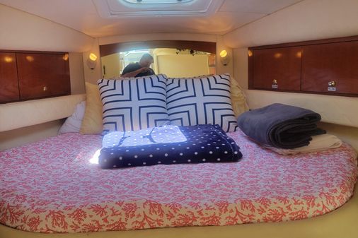 Sea Ray 340 Sundancer image