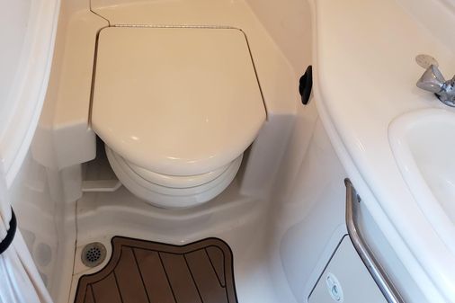 Sea Ray 340 Sundancer image