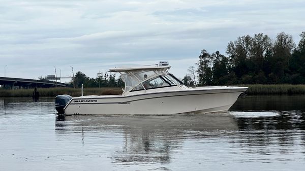Grady-White Freedom 307