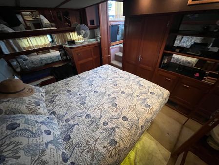 Carver 42 Aft Cabin Motoryacht image