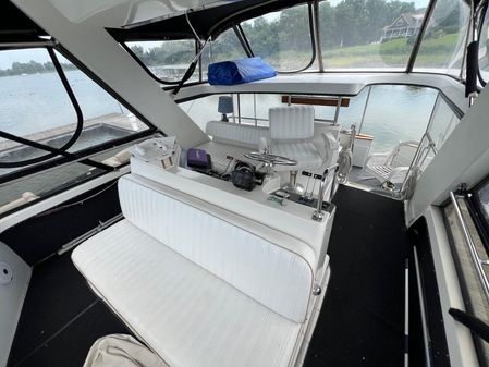 Carver 42 Aft Cabin Motoryacht image