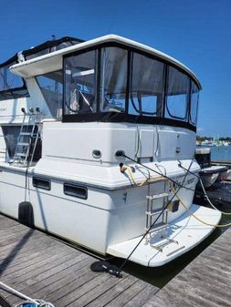 Carver 42 Aft Cabin Motoryacht image