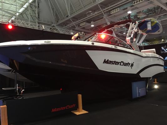 Mastercraft X23 - main image
