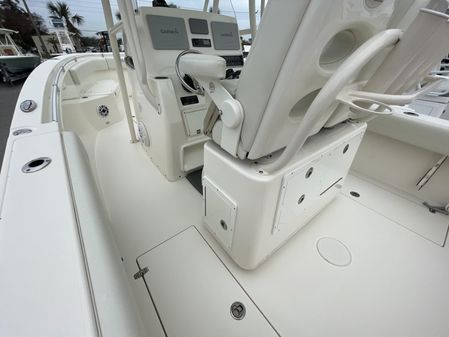 Cobia 261-CENTER-CONSOLE image