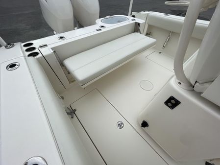 Cobia 261-CENTER-CONSOLE image