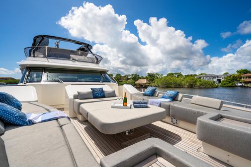 Monte Carlo Yachts MCY86 image