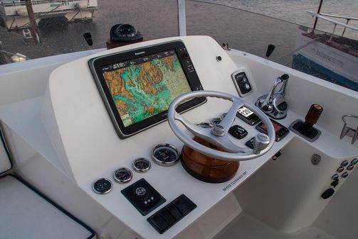 Hinckley Talaria 44 Flybridge image