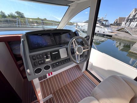 Nimbus 405 Flybridge image