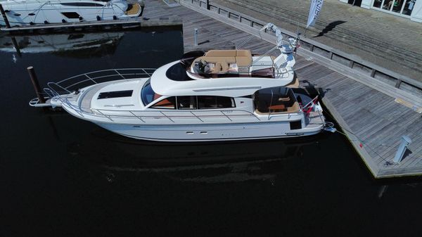 Nimbus 405 Flybridge image