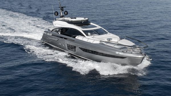 Azimut S8 