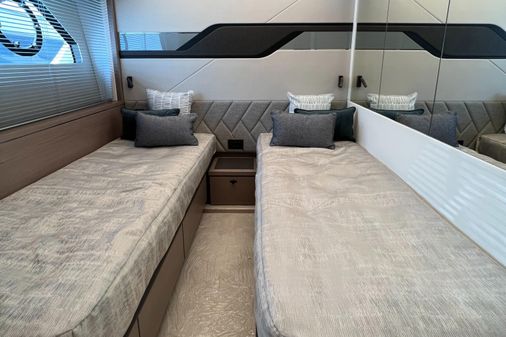 Sunseeker 74 Sport Yacht XPS image