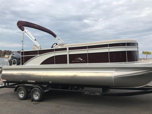 Bennington 22 SLX - main image