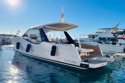 Italia Yachts Veloce 43 image