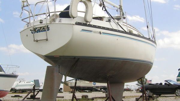 Hunter 27