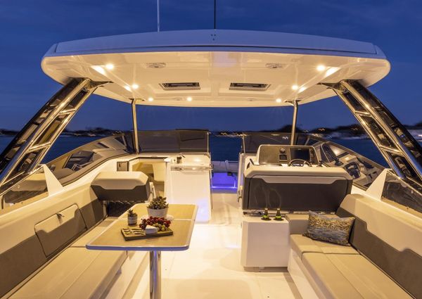 Aquila 32 Sport image