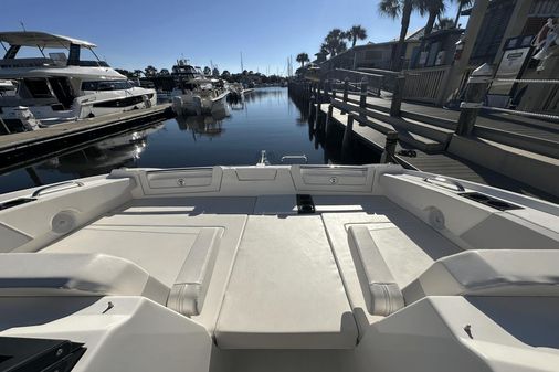 Aquila 32 Sport image