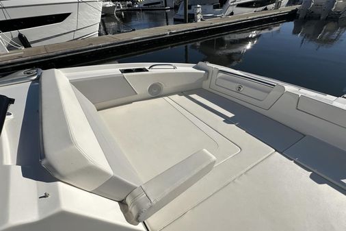 Aquila 32 Sport image