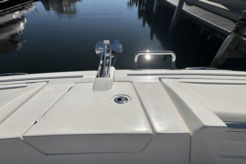 Aquila 32 Sport image